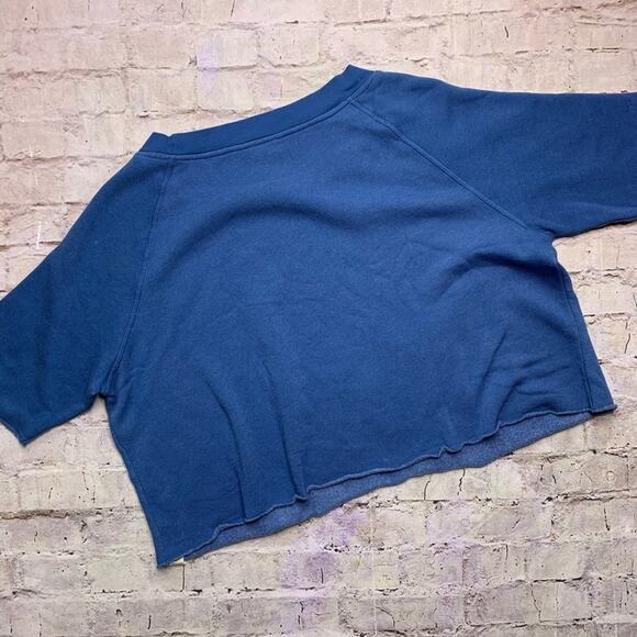 Avocado Cropped Sweatshirt - Picture 4 of 5